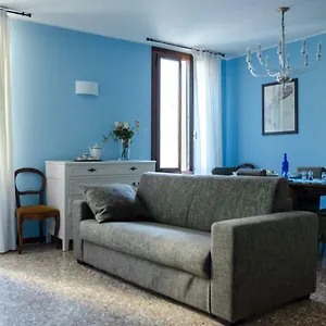 appartamento-azzurro-two-bathrooms.hotelinveneto.com/